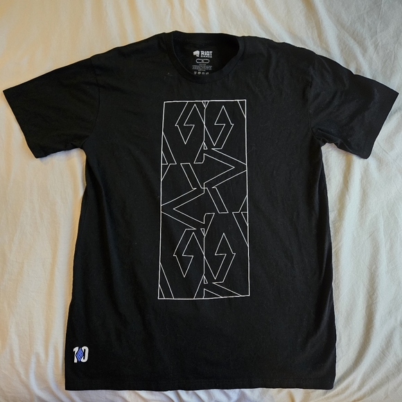 Riot Games Other - Riot Games XL Black graphic tshirt